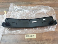 Original New Mercedes-Benz R-Class W251 Front License Plate Base