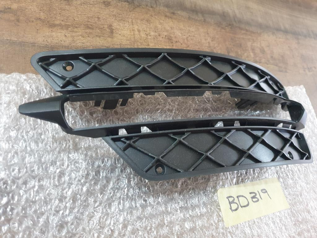Original New Mercedes-Benz C-Class W204 Left Front Fog Light Bumper Cover