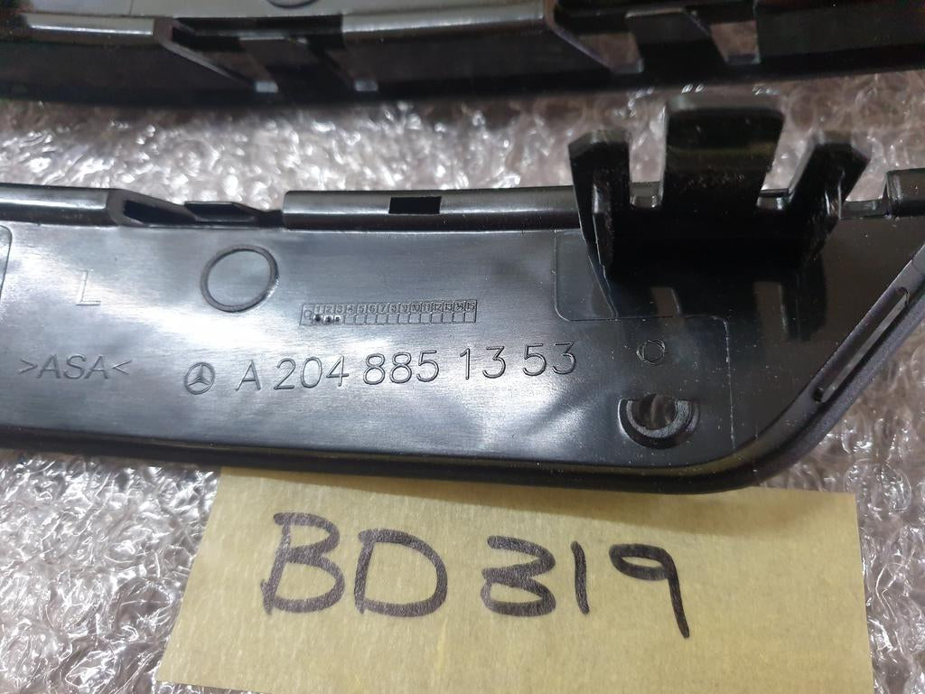 Original New Mercedes-Benz C-Class W204 Left Front Fog Light Bumper Cover