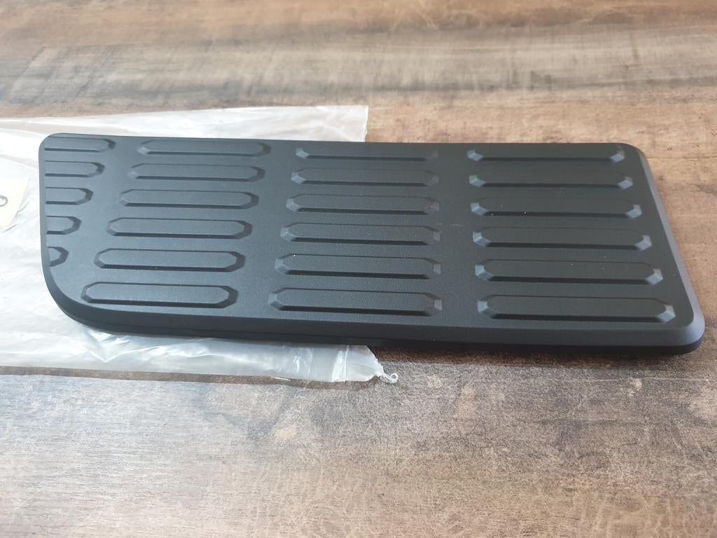 Original New JAC T9 2.0 CTi 2024 Right Rear Bumper Pedal