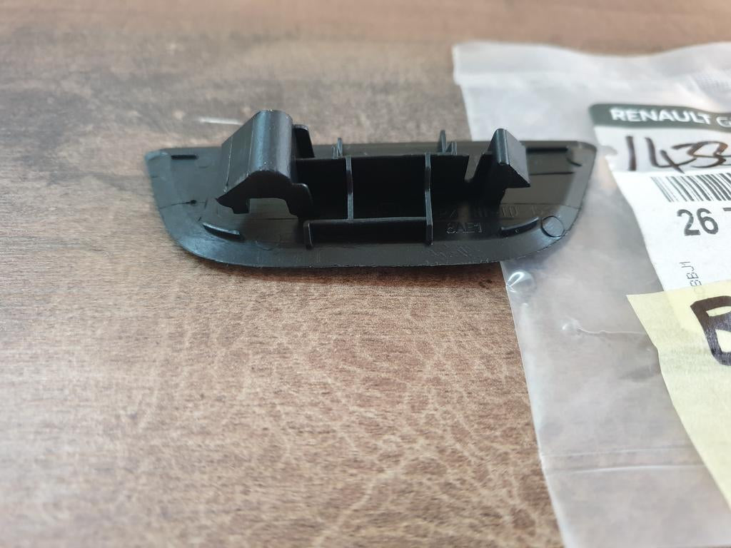 Original New Renault Kwid Left Front Wheel Arch Moulding Cover Piece