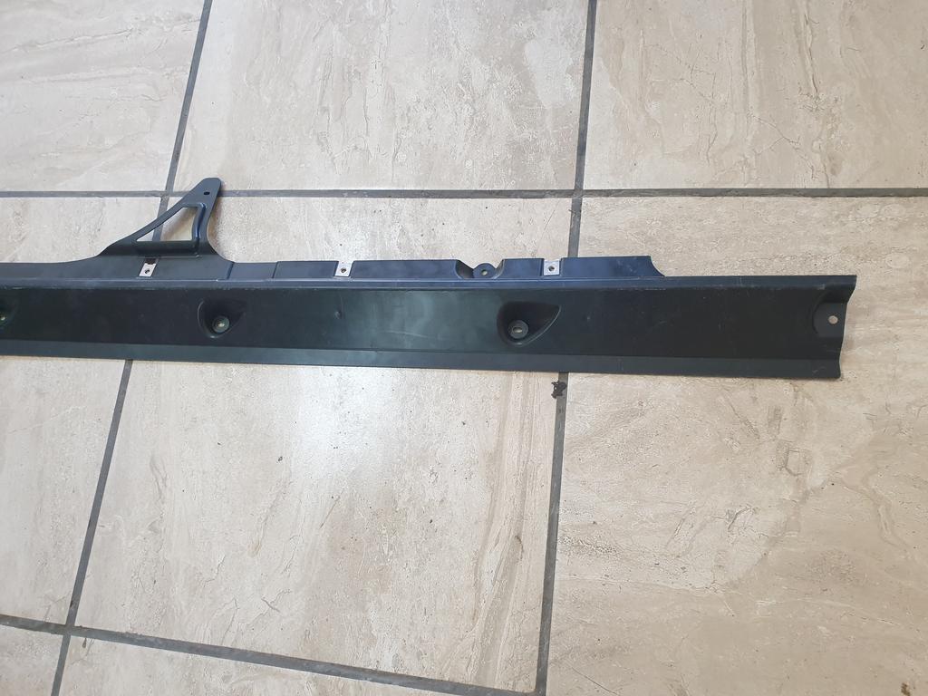 Original New Audi Q8 Right Exterior Sill Trim
