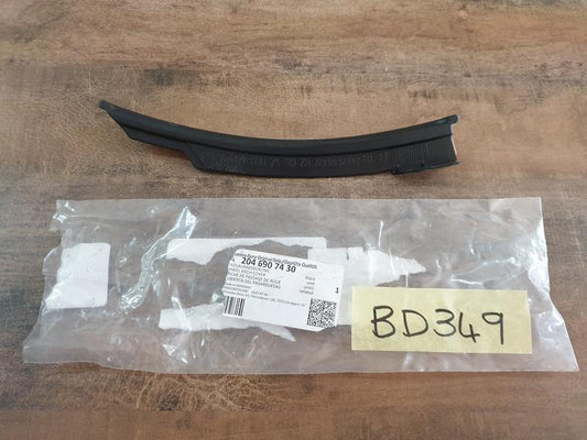 Original New Mercedes-Benz C-Class W204 Left Rear Wheel Arch Cover Piece