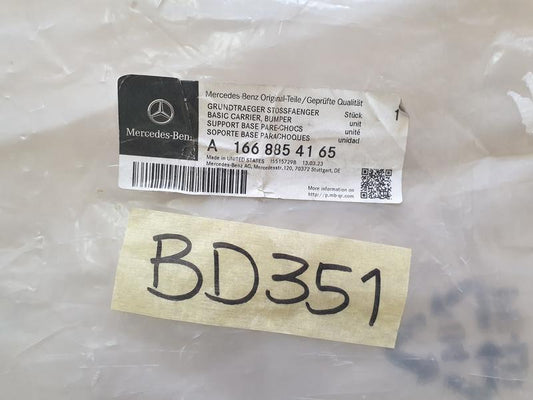 Original New Mercedes-Benz GLE W166 Rear Bumper Centre Mount Bracket