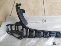Original New Mercedes-Benz GLE W166 Front Bumper Centre Mount Bracket