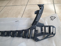 Original New Mercedes-Benz GLE W166 Front Bumper Centre Mount Bracket