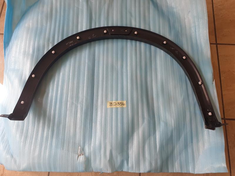 Original New Nissan Navara Right Rear Fender Wheel Arch Cover