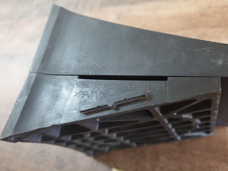 Original New Jaguar Emergency Stop Chock Block