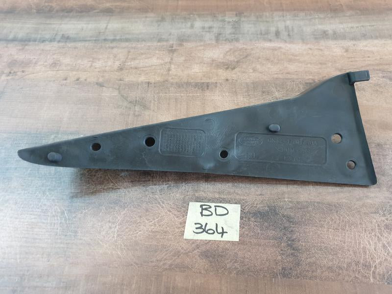 Original New Land Rover Range Rover Right Front Air Deflector Mudguard