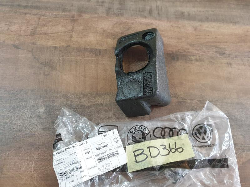 Original New Volkswagen Polo Right Front Bumper Foam Absorber