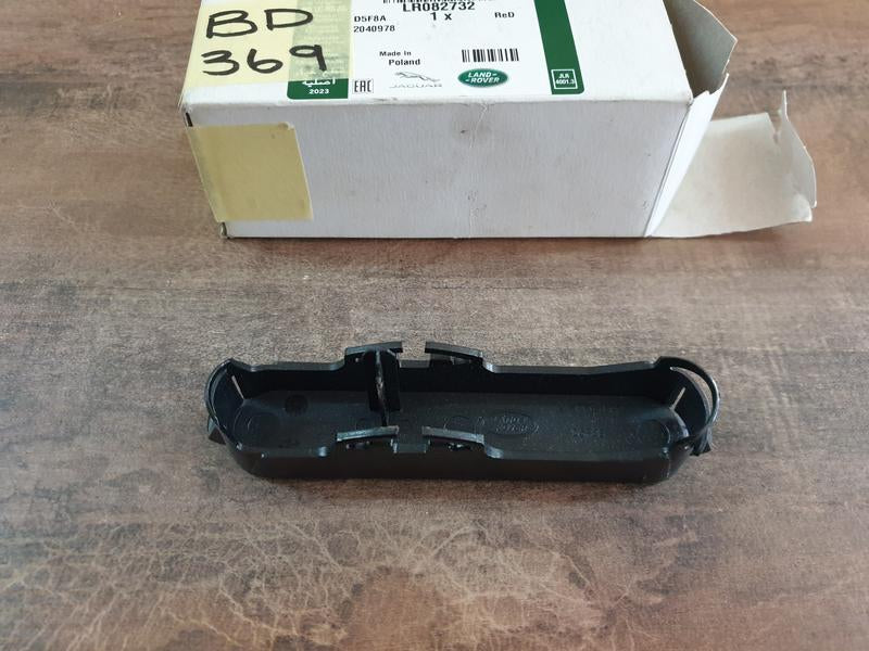 Original Used Land Rover Discovery Right Front Roof Rail Cap