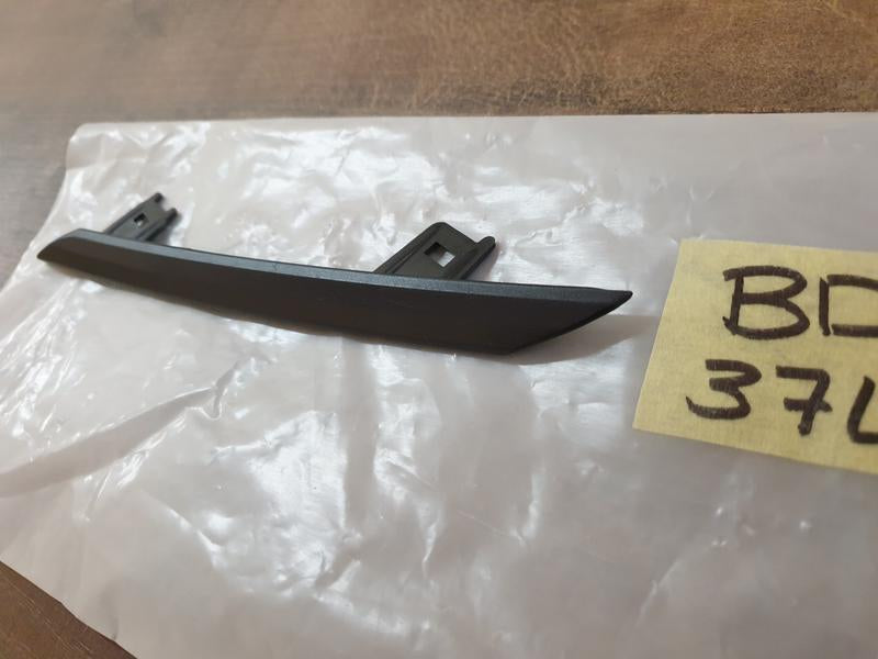 Original New Toyota Yaris Left Radiator Grille Trim