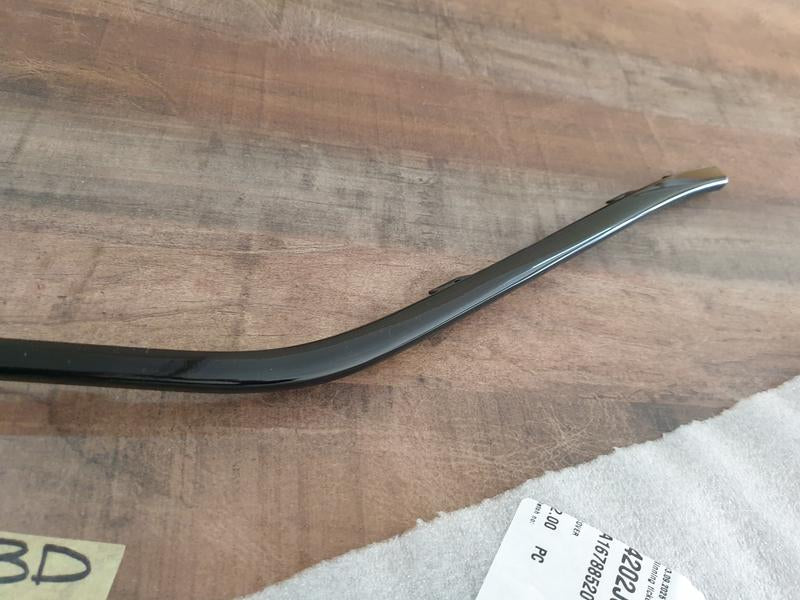 Original New Mercedes-Benz GLE W167 Left Front Lower Radiator Grille Trim