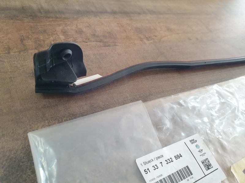 Original New BMW 3 Series Right Rear Door Front Seal