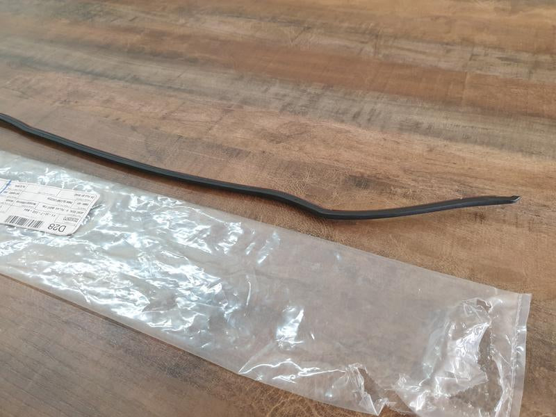 Original New BMW 3 Series Right Rear Door Front Seal