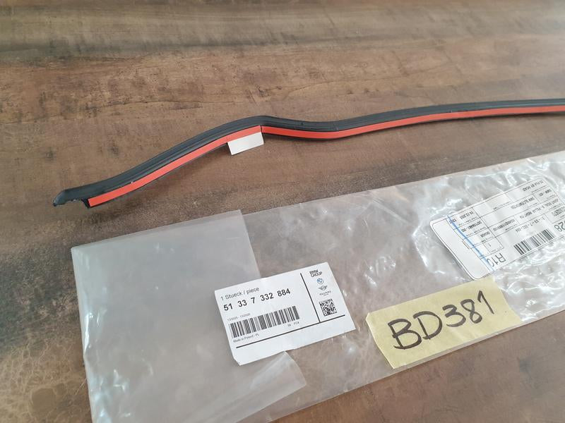 Original New BMW 3 Series Right Rear Door Front Seal