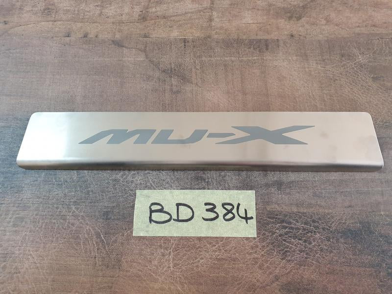 Original New Isuzu MU-X LS Rear Door Step Plate