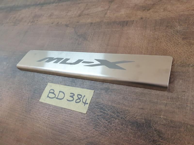 Original New Isuzu MU-X LS Rear Door Step Plate