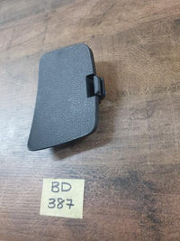 Original New Mahindra XUV 3XO Right Tailgate Cover Piece