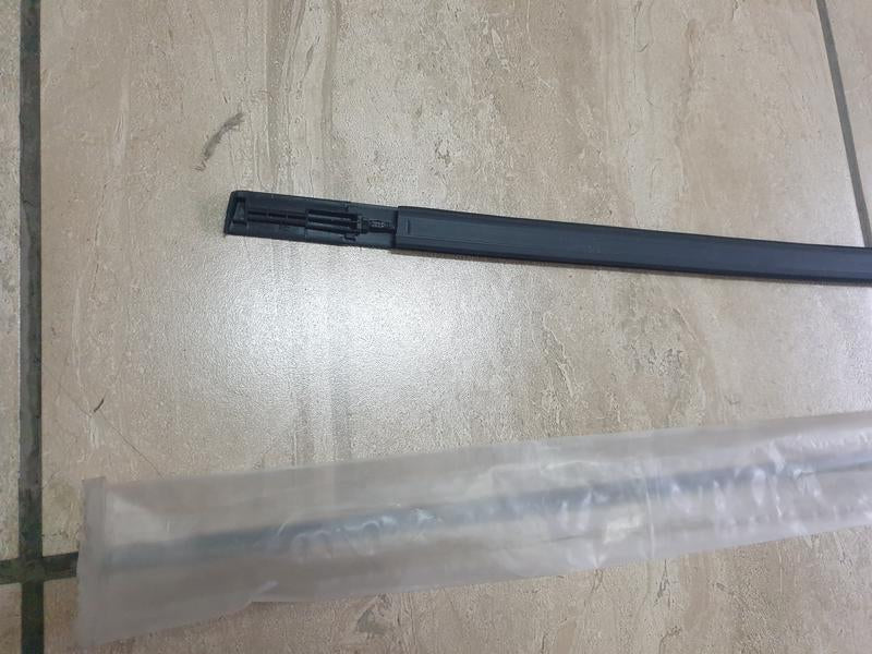 Original New Suzuki Ignis Left Roof Rain Channel