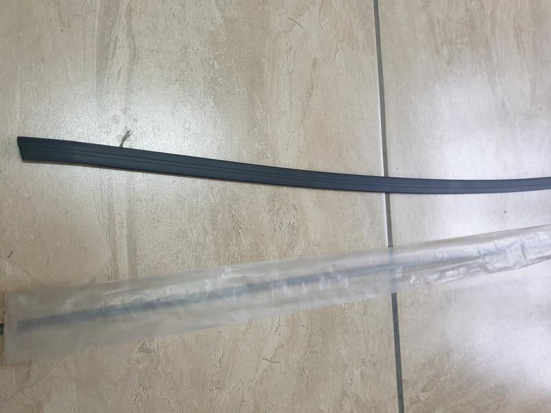 Original New Suzuki Ignis Left Roof Rain Channel