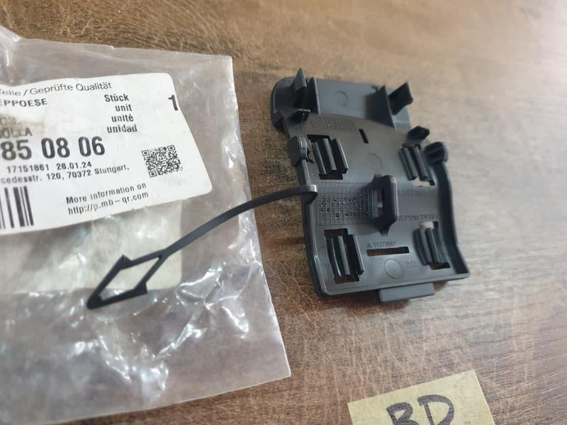 Original New Mercedes-Benz GLA H247 Rear Bumper Towing Eye Cover