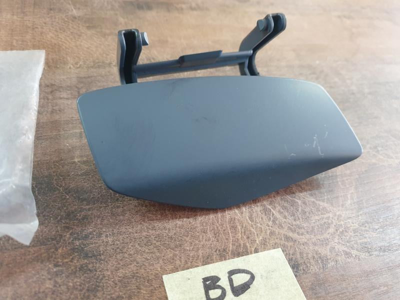 Original New Mercedes-Benz CLA W117 Right Front Headlight Washer Cover