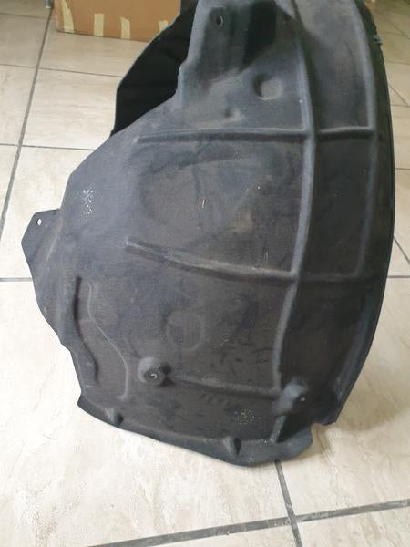 Original Used Audi Q5 Right Front Fender Liner