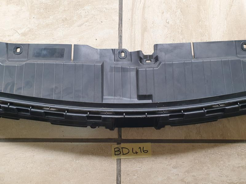Original New Mercedes-Benz GLB X247 Front Upper Bumper Carrier