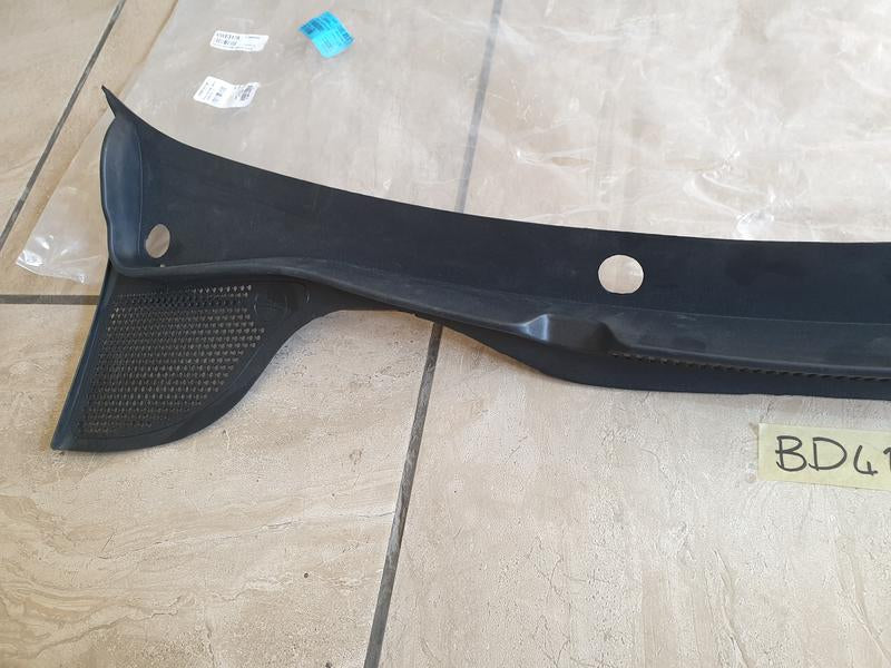 Volkswagen Aftermarket Polo Windshield Wiper Cowl Panel