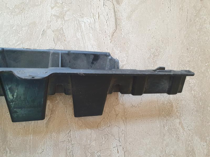 Original New Mercedes-Benz V-Class W447 Rear Bumper Centre Bracket Reinforcement