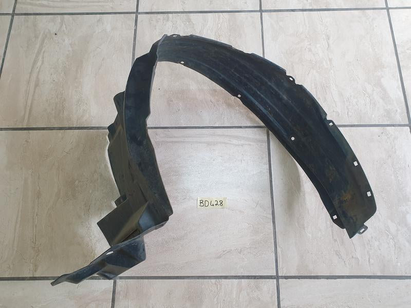 Original Used Toyota Fortuner Left Front Fender Liner