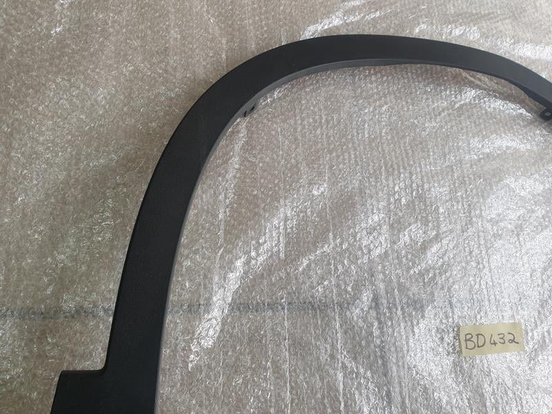 Original Used Omoda C5 Right Front Wheel Arch Moulding