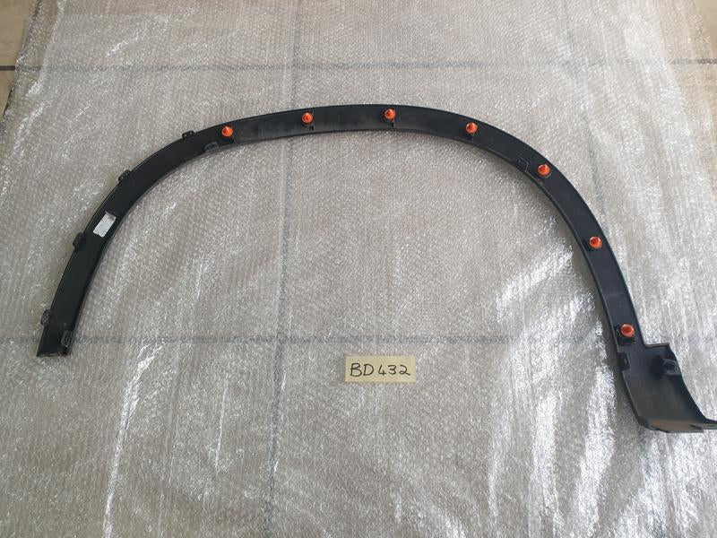 Original Used Omoda C5 Right Front Wheel Arch Moulding