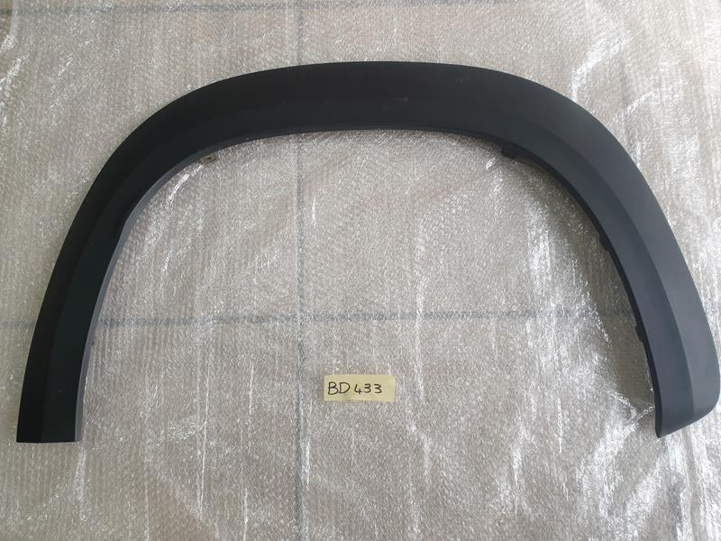 Original Used Renault Kiger Right Front Wheel Arch Moulding