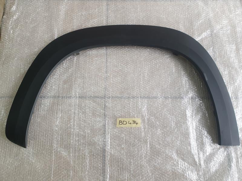 Original Used Renault Kiger Left Front Wheel Arch Moulding