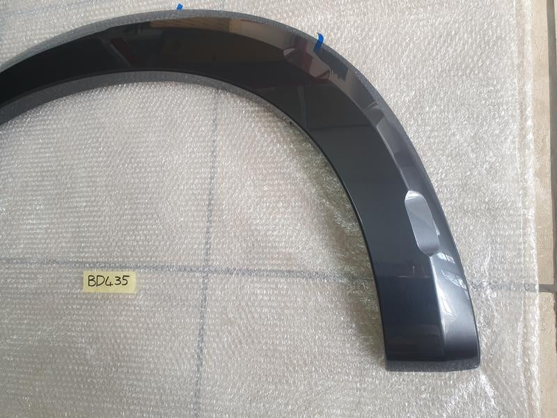 Original New Isuzu D-Max V-Cross Right Rear Wheel Arch Moulding