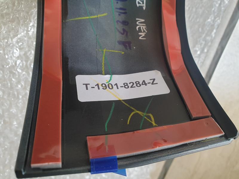 Original New Isuzu D-Max V-Cross Right Rear Wheel Arch Moulding