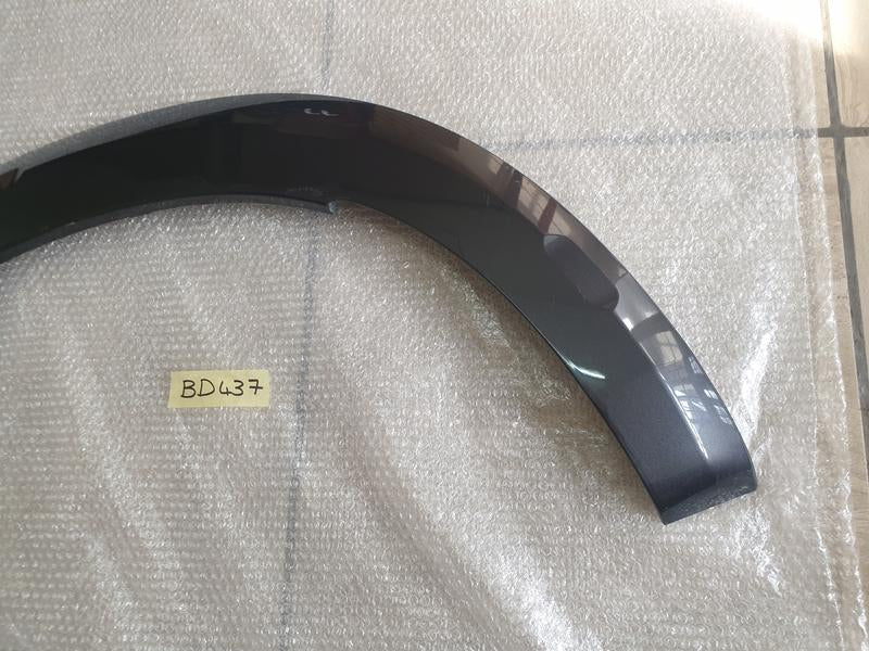 Original Used Isuzu D-Max V-Cross Left Front Wheel Arch Moulding