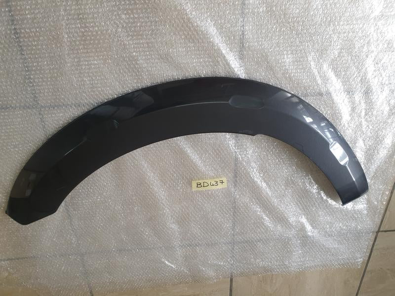 Original Used Isuzu D-Max V-Cross Left Front Wheel Arch Moulding