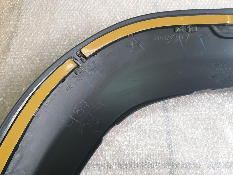 Original New Toyota Hilux Right Rear Wheel Arch Moulding