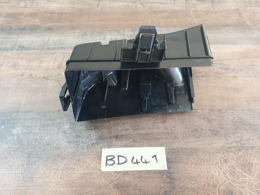 Original New Audi Volkswagen Engine Bay Central Fuse and Relay Box Housing