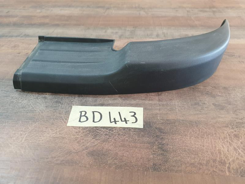 Original Used Toyota Hilux Right Rear Bumper Corner Plate