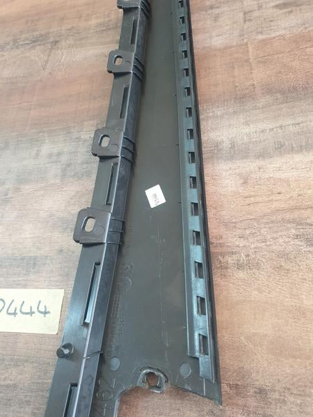 Original Used Land Rover Discovery Left Rear Door Blackout Moulding