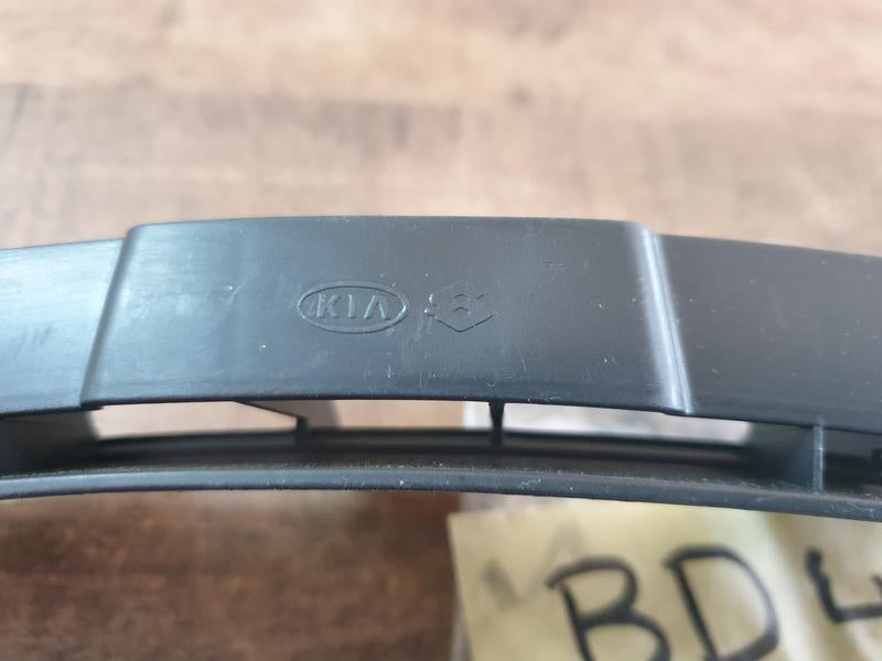 Original New Kia Pegas Right Front Bumper Air Duct Ventilating Grille
