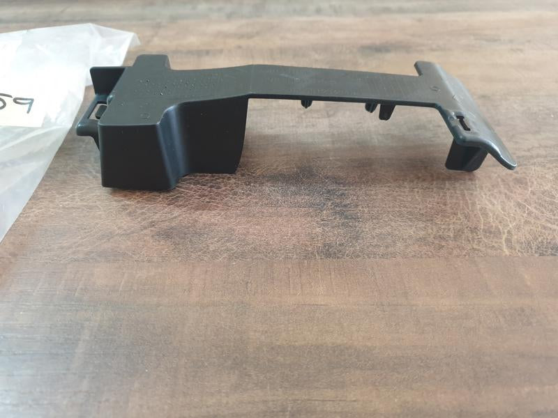 Original New Renault Clio Right Front Bumper Bracket