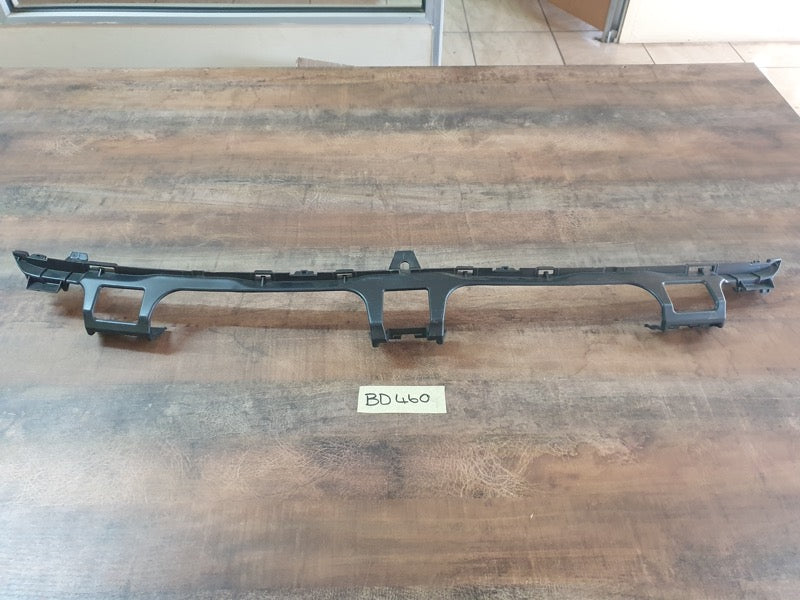 Original New Mercedes-Benz GLC C254 X254 Front Bumper Centre Mount Bracket