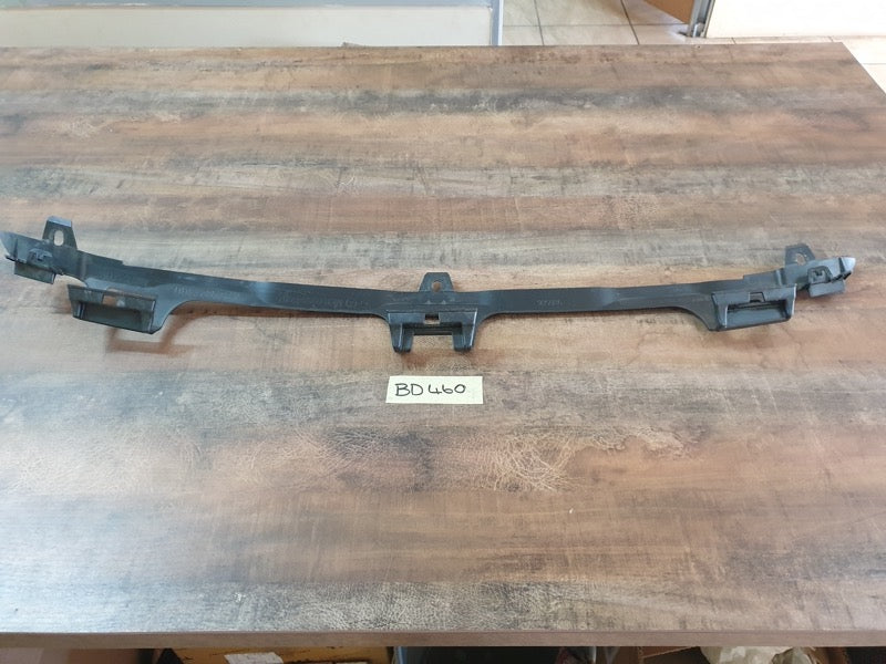 Original New Mercedes-Benz GLC C254 X254 Front Bumper Centre Mount Bracket