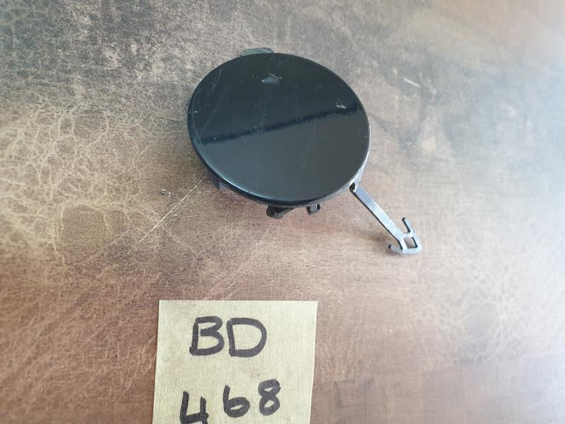Original Used Kia Pegas Front Bumper Towing Eye Cover
