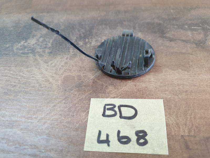 Original Used Kia Pegas Front Bumper Towing Eye Cover
